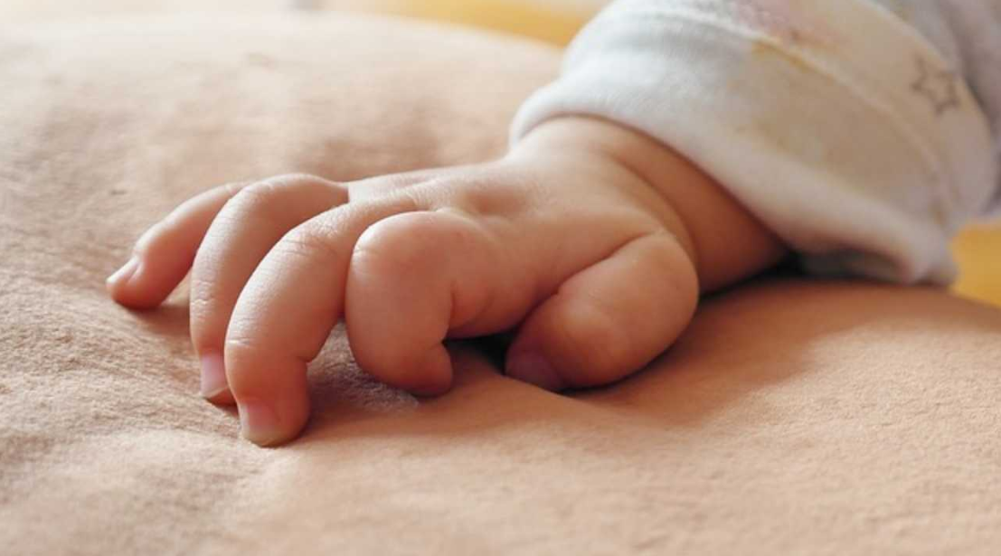 Bebek Tırnağı Nasıl Kesilmeli, Nelere Dikkat Edilmeli