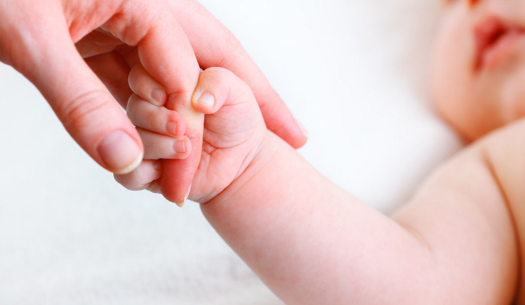 Bebeklerde Güvenli Bağlanmanın Önemi Nedir