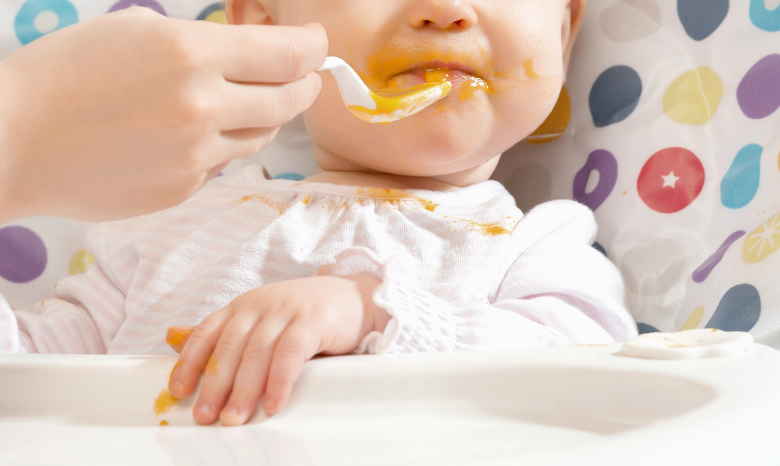 6 Aylık Bebeklerde Beslenme Nasıl Olmalıdır1